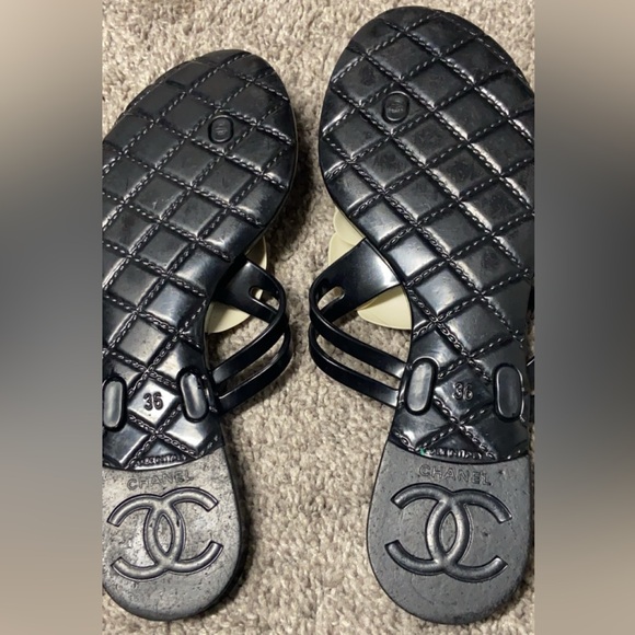CHANEL sandals
